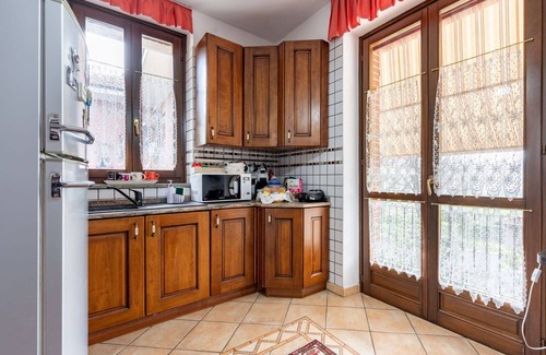 Montegrosso dʼAsti House | Beautiful private villa with private pool, A/C, WIFI, TV, patio, pets allowed and parking