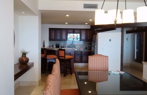 Marina Condo | Beautiful Presidential Suite in Cabo!
