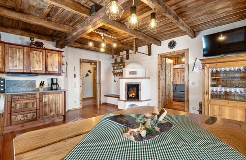 Greifenburg House | Beautiful private villa for 10 guests with WIFI, TV, patio and pets allowed