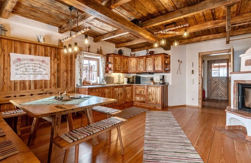 Greifenburg House | Beautiful private villa for 10 guests with WIFI, TV, patio and pets allowed