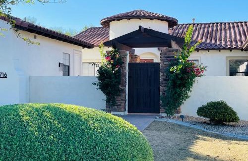 Palm Valley House | Beautiful Private Casita/Guesthouse w/Kitchen, Access to Pool/Spa