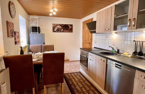 Grossschoenau House | Beautiful private villa for 5 guests with hot tub, WIFI, TV, terrace and pets allowed