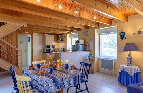 Plounevez-Lochrist House | Beautiful private villa for 4 guests with WIFI, TV, terrace and parking