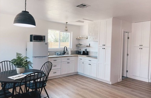 Sherwood Towne House | Beautiful Private Guest House in Arcadia