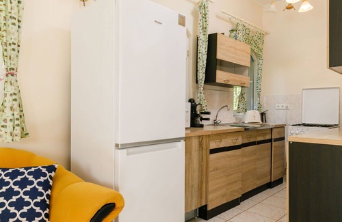 Balatonoszod House | Beautiful private villa for 5 people with WIFI, A/C, TV and terrace