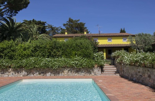 San Vincenzo House | Beautiful private villa for 10 people with private pool, A/C, WIFI, TV, patio and pets allowed
