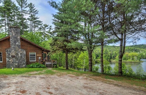 Lyman House | Beautiful Private Large Cabin Overlooking Ogontz Lake in Ogontz Resort