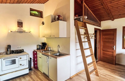 Treffen House | Beautiful private villa for 4 people with WIFI, terrace and pets allowed