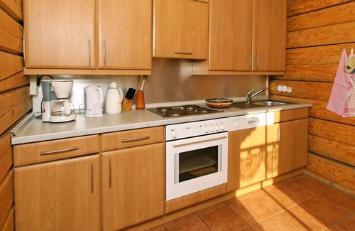 Regenhutte House | Beautiful private villa for 8 people with WIFI, TV, terrace, pets allowed and parking