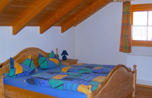 Regenhutte House | Beautiful private villa for 8 people with WIFI, TV, terrace, pets allowed and parking