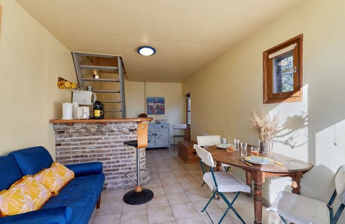 Vatteville La Rue House | Beautiful private villa for 9 people with private pool, WIFI, TV, pets allowed and parking