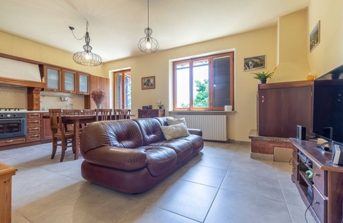 Urbisaglia House | Beautiful private villa for 7 guests with private pool, WIFI, TV, patio, panoramic view and park.