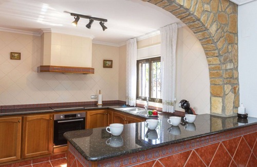 Peniscola Villa | Beautiful private villa for 5 guests with WIFI, TV, patio, pets allowed and parking