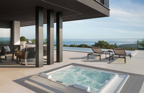 Brovinje Villa | Beautiful private villa with hot tub, private pool, A/C, WIFI, TV, terrace and panoramic view