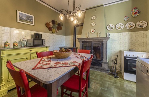 Pieve San Paolo Villa | Beautiful private villa for 6 guests with hot tub, WIFI, TV, balcony and panoramic view