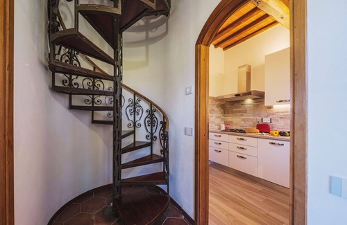 Corsanico House | Beautiful private villa for 8 people with A/C, private pool, WIFI, TV, patio and pets allowed