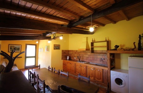 Pitigliano Villa | Beautiful private villa for 9 people with private pool, WIFI, pets allowed and panoramic view
