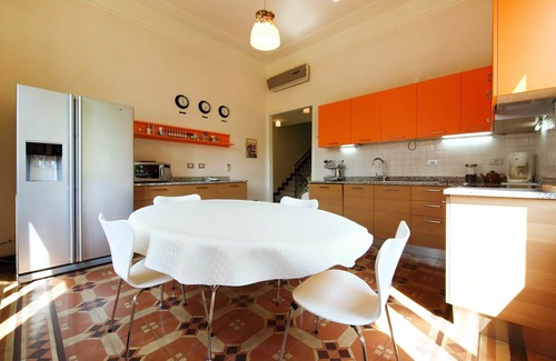 Sarezzano Villa | Beautiful private villa with hot tub, WIFI, A/C, private pool, TV, terrace and pets allowed