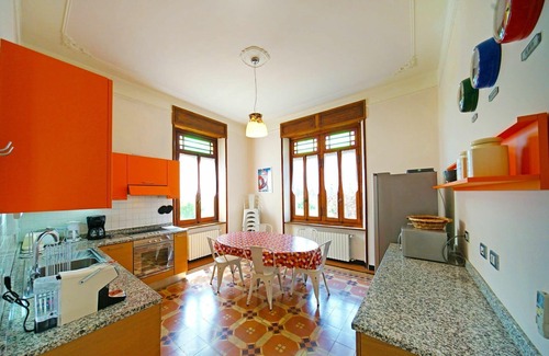 Sarezzano Villa | Beautiful private villa with hot tub, WIFI, A/C, private pool, TV, terrace and pets allowed