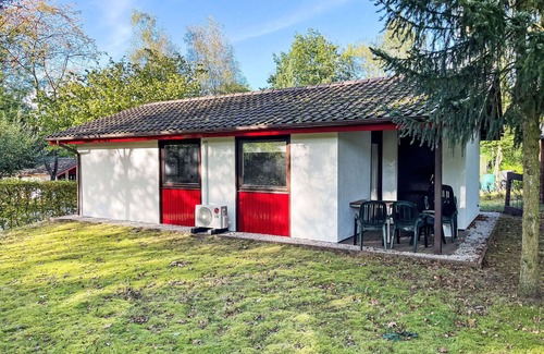 Uelsen House | Beautiful private villa for 4 guests with WIFI, A/C, TV, terrace, pets allowed and parking