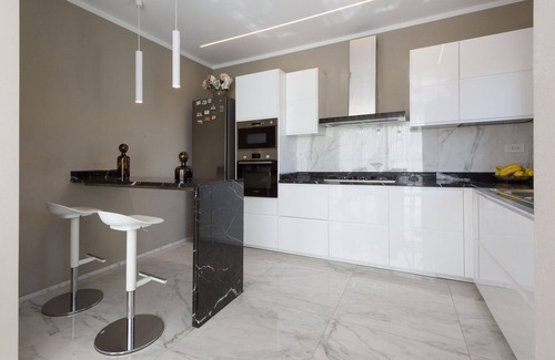 Querceta Villa | Beautiful private villa for 10 guests with A/C, WIFI, private pool and TV, close to Forte Dei Ma.