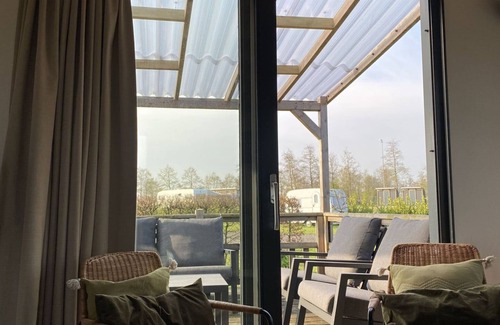 De Veenhoop House | Beautiful private villa for 4 people with WIFI, TV, terrace, pets allowed and parking