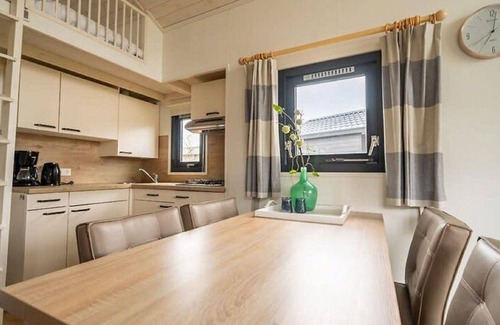 Nunspeet House | Beautiful private villa for 4 people with pool, WIFI, TV and terrace