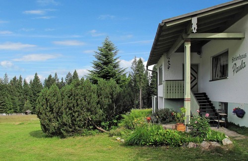 Lohberg House | Beautiful private villa for 8 guests with WIFI, TV, patio and panoramic view