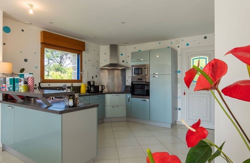 Pleumeur-Bodou House | Beautiful private villa for 4 guests with WIFI, TV, terrace, pets allowed and parking
