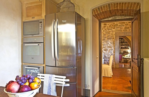 Cortona Villa | Beautiful private villa for 8 guests with private pool, WIFI, A/C, TV, veranda and panoramic view