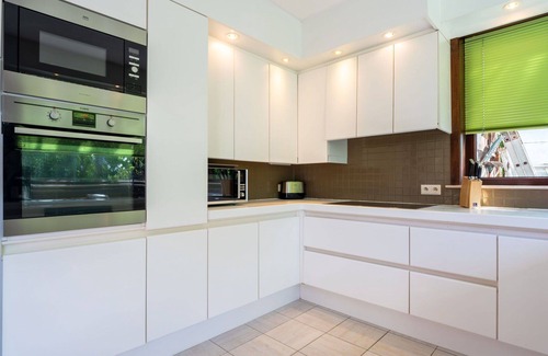 Bredene Villa | Beautiful private villa for 6 people with WIFI, A/C, TV, terrace and pets allowed