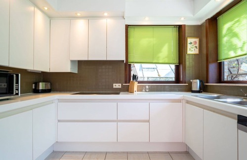 Bredene Villa | Beautiful private villa for 6 people with WIFI, A/C, TV, terrace and pets allowed