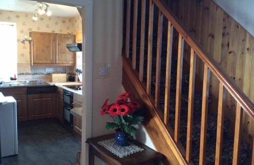 Murthly Villa | Beautiful private villa for 7 people with TV, panoramic view and parking