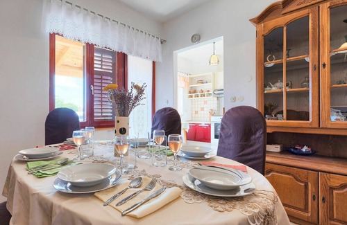 Muntic House | Beautiful private villa for 9 guests with A/C, private pool, WIFI, TV, patio and pets allowed