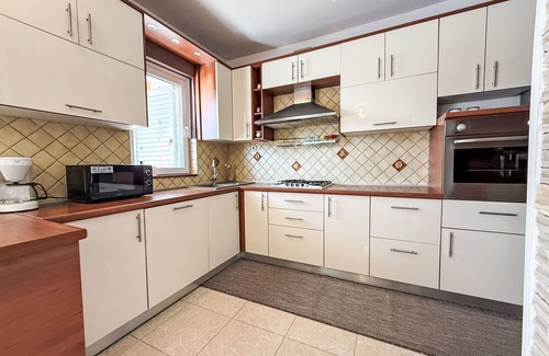 Podgradina House | Beautiful private villa for 6 people with private pool, A/C, WIFI, TV, terrace and parking