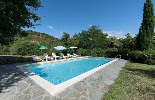 Dicomano Villa | Beautiful private villa for 8 guests with private pool, WIFI, hot tub, TV and panoramic view