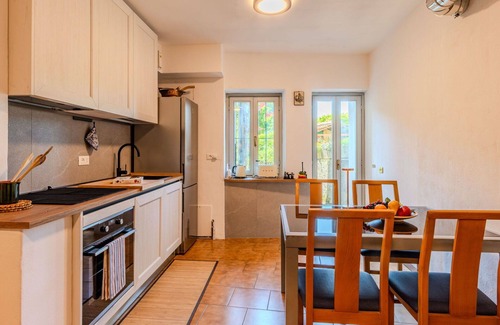 Dervio House | Beautiful private villa for 8 guests with WIFI, TV, patio, pets allowed and panoramic view
