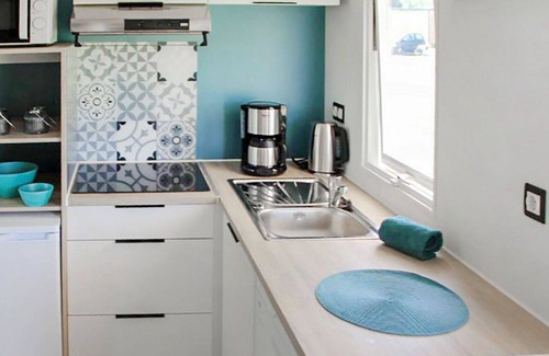 De Veenhoop House | Beautiful private villa for 4 guests with WIFI, TV, terrace, pets allowed and parking