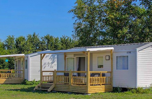 De Veenhoop House | Beautiful private villa for 4 guests with WIFI, TV, terrace, pets allowed and parking