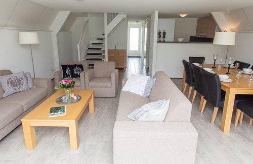 Susteren House | Beautiful private villa for 8 guests with WIFI, pool, TV, terrace and parking