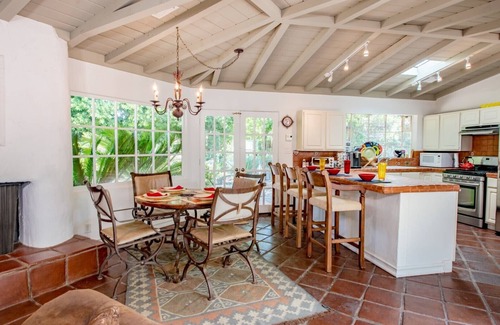 Palm Desert House | Beautiful property-3+2 Enchanting Oasis in south Palm Desert-Great Location!
