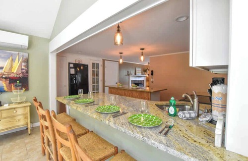 Brewster House | Beautiful Property w/Separate Apartment!