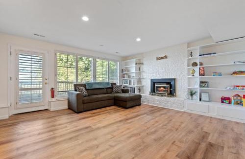 Federal Way Villa | Beautiful Puget Sound Waterfront Villa