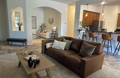 Queen Creek House | Beautiful QC home with all you need! 5 minutes from dining & entertainment areas