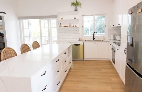 Bulimba House | Beautiful Queensland Getaway | In the Heart of Bulimba
