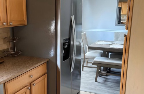 Lely Condo | Beautiful Quiet 2-Bedroom 2 Bath on Gulf Canal