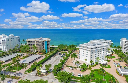Moorings Condo | Beautiful, quiet, condo across from a perfect beach.