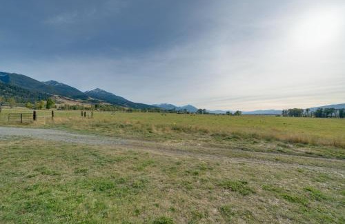 Livingston House | Beautiful Ranch Cottage - 45 Mi to Yellowstone NP!