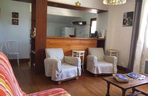 Bagneres-de-Luchon Apartment | Beautiful retro app, Luchon town center house av garden, very quiet, ideal family