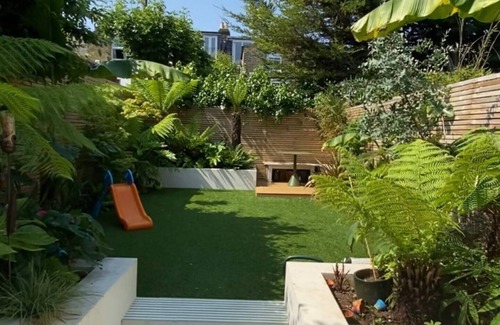 Clapham House | Beautiful, Recently Refurbished Family Home in Abbeville Village, Clapham